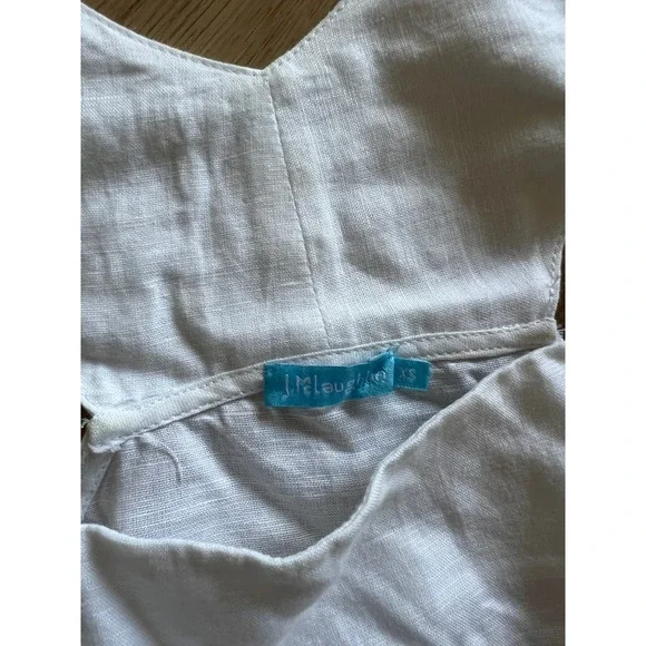 J. McLaughlin Women's White Linen Sleeveless‎ Dress with Buckle Detail - Picture 3 of 5